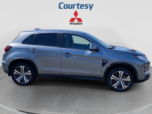 Used 2023 Mitsubishi Outlander Sport SE AWD/4WD image 8