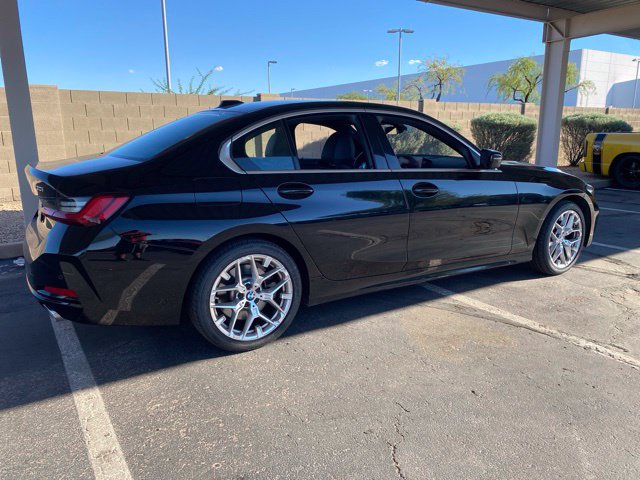 Used 2025 BMW 330i Sedan RWD image 3