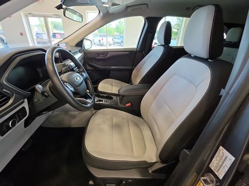 Used 2023 Ford Escape Active AWD/4WD image 18