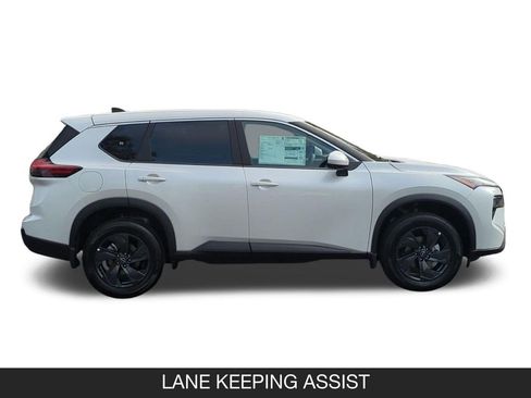 New 2026 Nissan Rogue SV FWD image 6