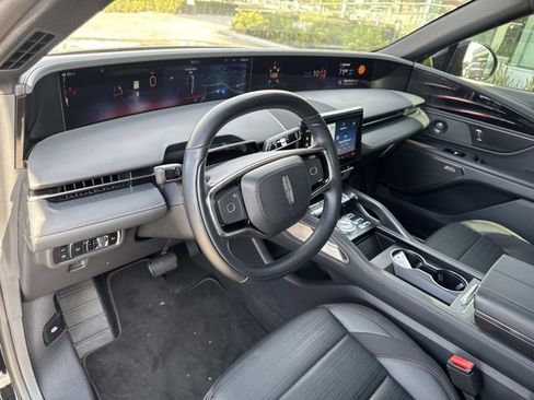 Certified 2024 Lincoln Nautilus Reserve w/ Equipment Group 202A image 17