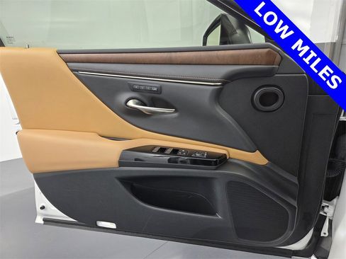 Used 2022 Lexus ES 350 w/ Premium Package image 36