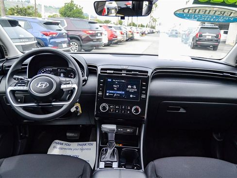 Certified 2023 Hyundai Tucson SE image 13