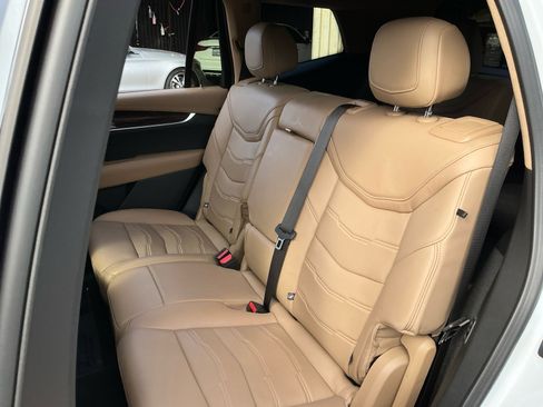 Used 2023 Cadillac XT6 Premium Luxury w/ Platinum Package image 20