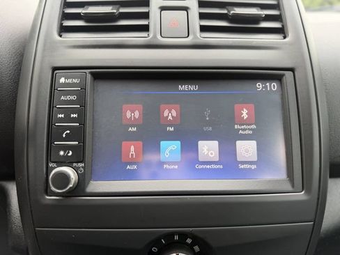 Used 2019 Nissan Versa S FWD image 21
