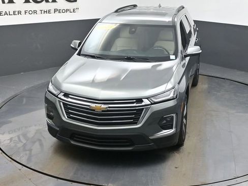 Used 2023 Chevrolet Traverse LT w/ LT Premium Package image 47