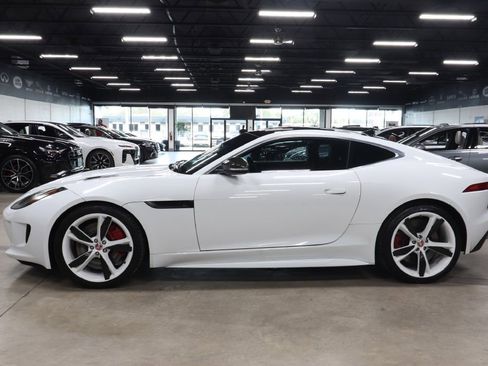 Used 2016 Jaguar F-TYPE R image 2