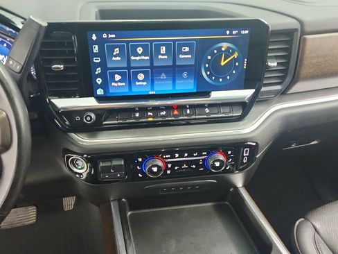 Used 2025 Chevrolet Silverado 2500 High Country w/ High Country Premium Package AWD/4WD image 21