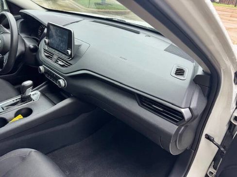 Used 2019 Nissan Altima 2.5 S image 25