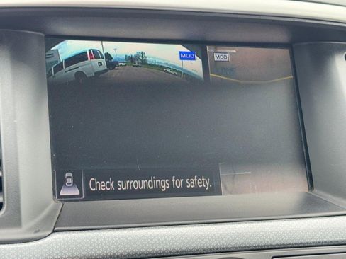 Used 2017 Nissan Pathfinder SL FWD image 25