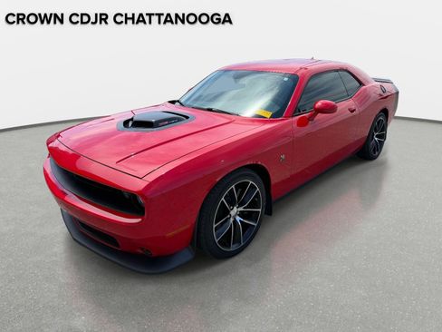 Used 2016 Dodge Challenger R/T Scat Pack RWD image 1