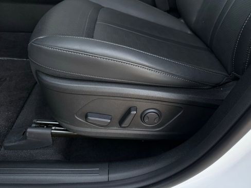 New 2026 Kia Sorento S AWD/4WD image 12
