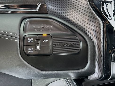 Used 2022 RAM 3500 Limited AWD/4WD image 18