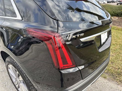 Certified 2025 Cadillac XT5 Premium Luxury image 12