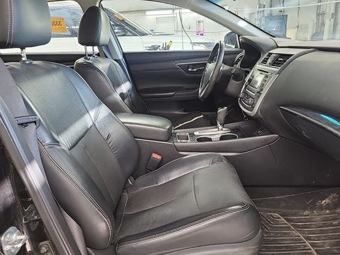 Used 2017 Nissan Altima 2.5 SL FWD image 8
