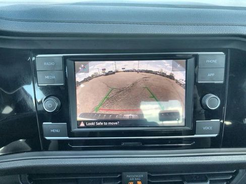 Used 2024 Volkswagen Jetta Sport FWD image 17