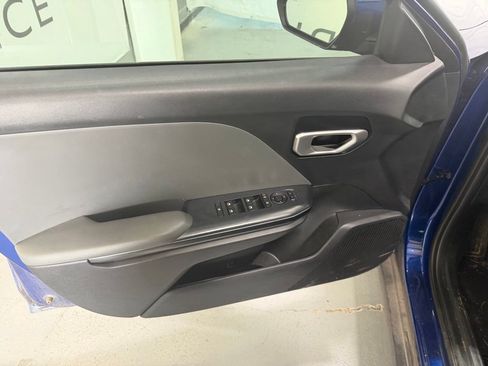 Used 2025 Kia K4 FWD image 10