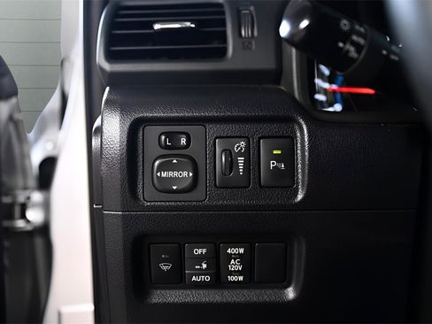 Used 2019 Toyota 4Runner Limited image 14