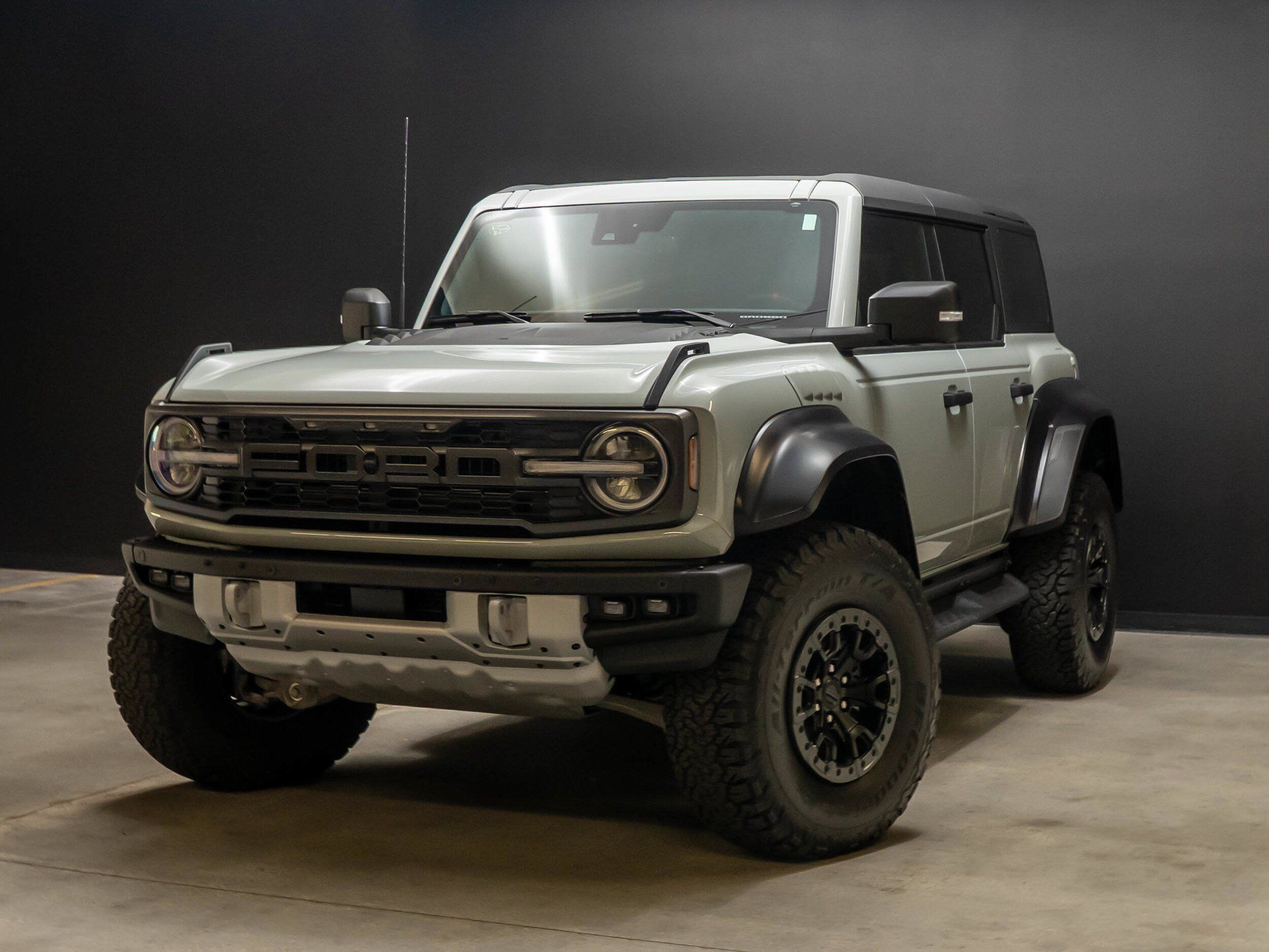 Used 2023 Ford Bronco Raptor AWD/4WD image 1