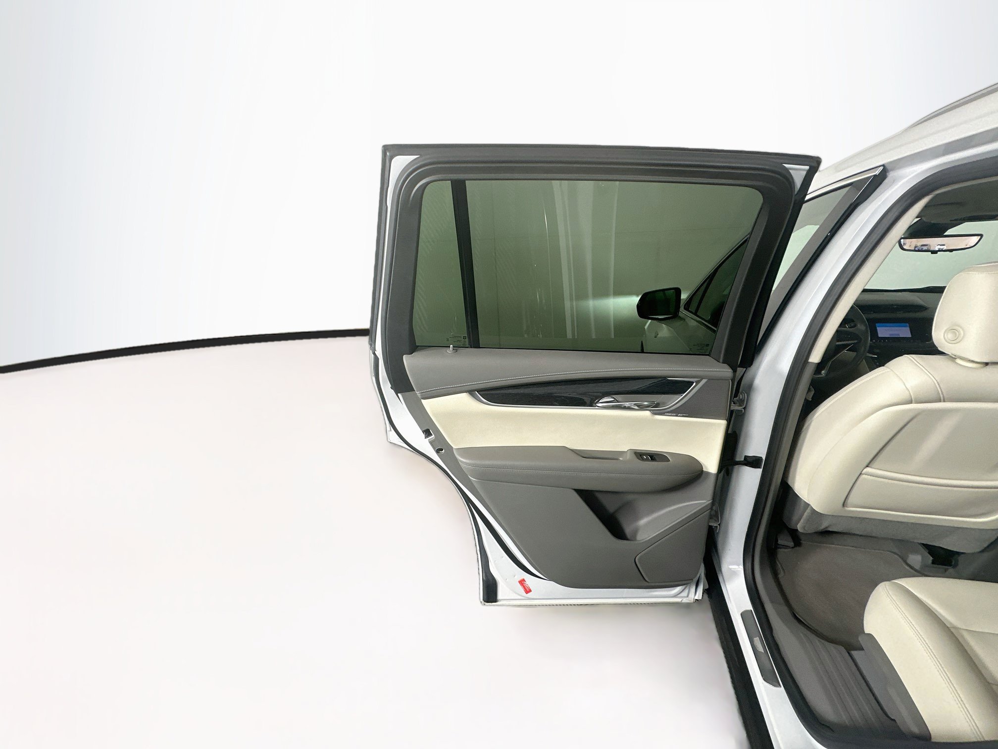 Used 2023 Cadillac XT6 Premium Luxury w/ Technology Package FWD image 26