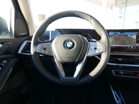 New 2026 BMW X7 xDrive40i w/ Premium Package image 21