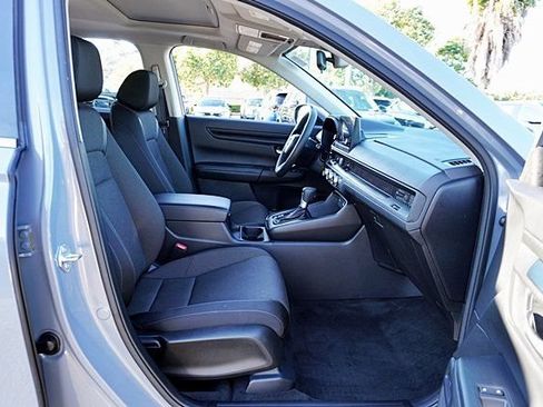 Used 2025 Honda CR-V EX image 11