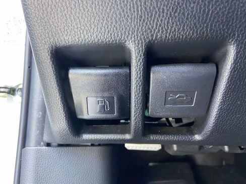 Used 2024 Toyota RAV4 XLE Premium AWD/4WD image 31