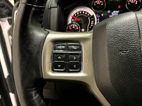 Used 2017 RAM 1500 Laramie image 12