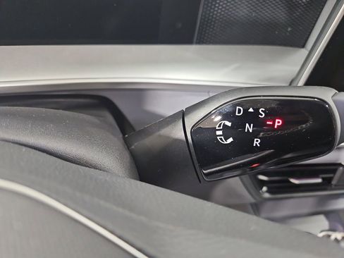 New 2026 Volkswagen Tiguan SE AWD/4WD image 22