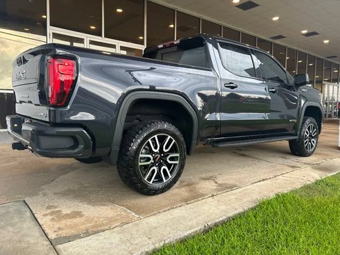 Used 2023 GMC Sierra 1500 AT4 w/ AT4 Premium Package AWD/4WD image 7