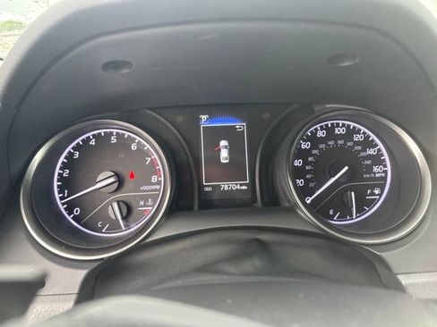Used 2021 Toyota Camry SE FWD image 13