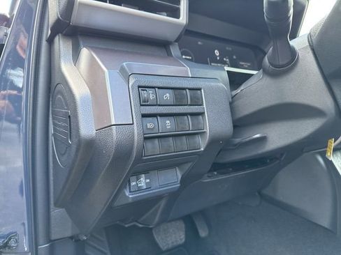 Used 2025 Toyota Tacoma TRD Off-Road image 27