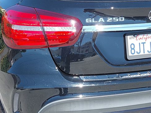 Used 2019 Mercedes-Benz GLA 250 4MATIC image 35