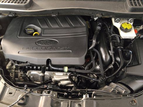 Used 2017 Ford Escape Titanium image 30