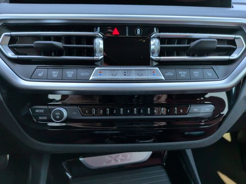 Certified 2024 BMW X3 xDrive30i w/ Premium Package image 19