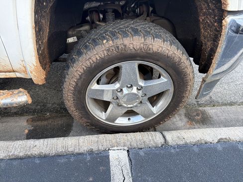 Used 2018 GMC Sierra 2500 4x4 Crew Cab image 12