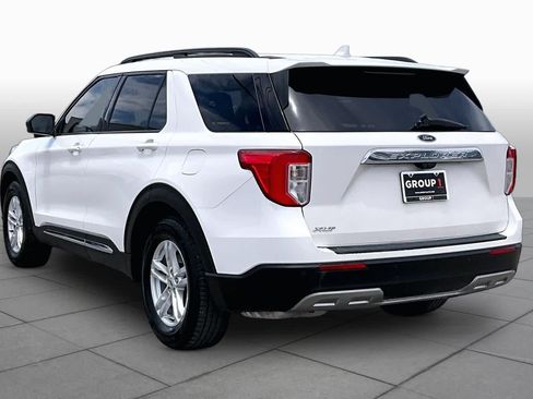 Used 2022 Ford Explorer XLT w/ Equipment Group 202A RWD image 11
