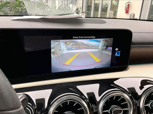 Used 2023 Mercedes-Benz CLA 250 w/ Premium Package image 27