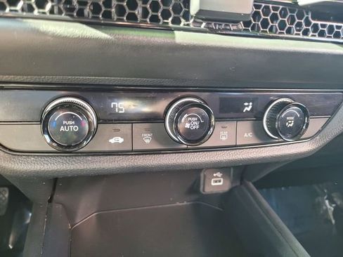 Used 2023 Honda HR-V LX image 24