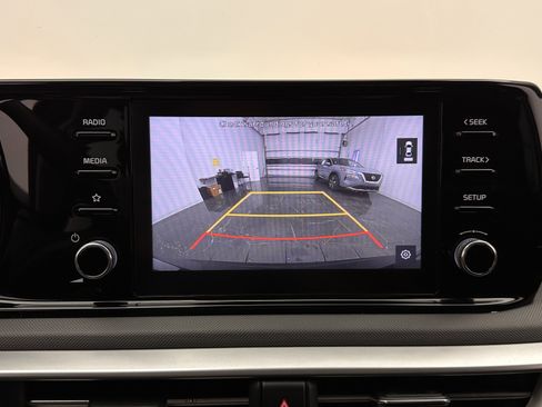 Used 2021 Kia K5 LXS image 17