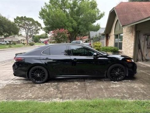 Used 2023 Toyota Camry XSE FWD image 6