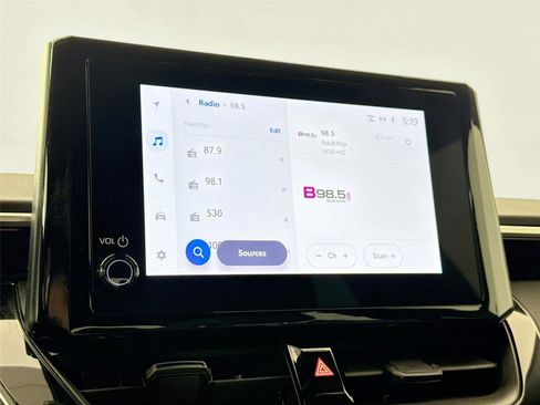 Certified 2024 Toyota Corolla SE image 22