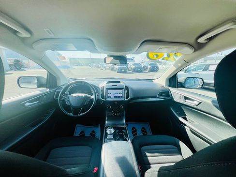 Used 2020 Ford Edge SE image 30