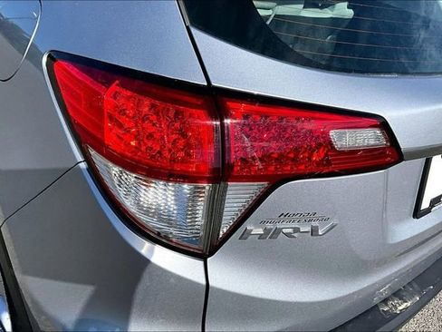 Used 2022 Honda HR-V LX image 21