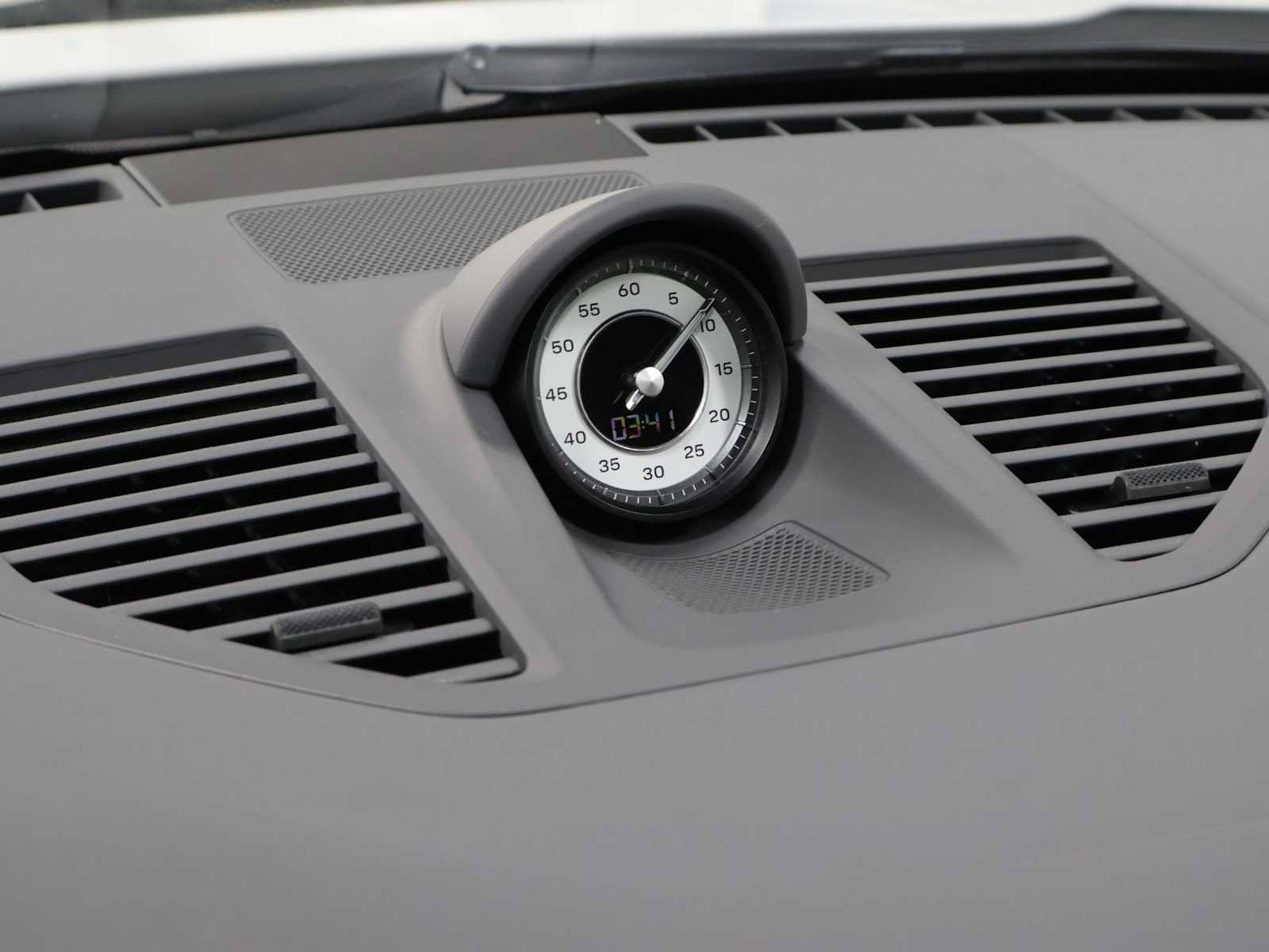 Certified 2024 Porsche 911 Turbo AWD/4WD image 18