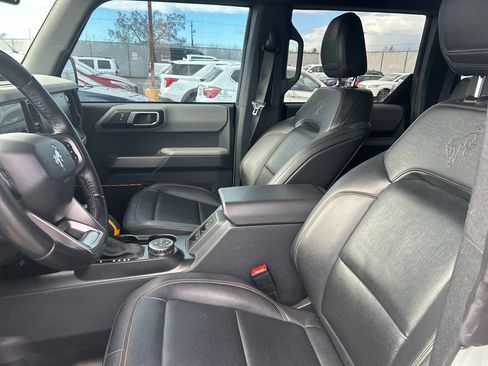 Used 2021 Ford Bronco Badlands image 9