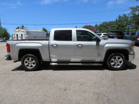 Used 2014 GMC Sierra 1500 SLT w/ Suspension Package, Off-Road RWD image 4
