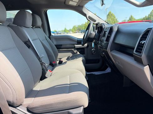 Used 2017 Ford F150 XLT AWD/4WD image 11