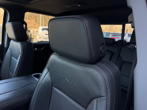 Used 2023 GMC Sierra 1500 Denali w/ Technology Package image 13