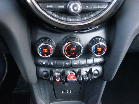 Used 2017 MINI Cooper 2-Door Hardtop image 25